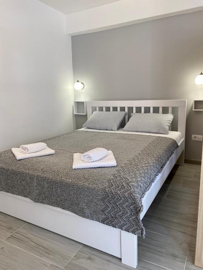 Apartments Nik โกตอร์ ภายนอก รูปภาพ