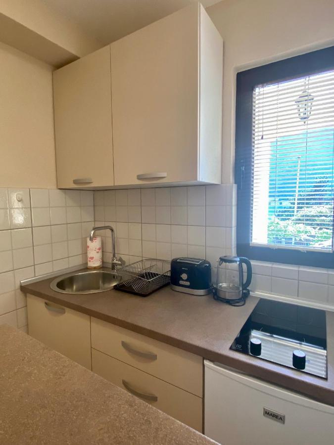 Apartments Nik โกตอร์ ภายนอก รูปภาพ